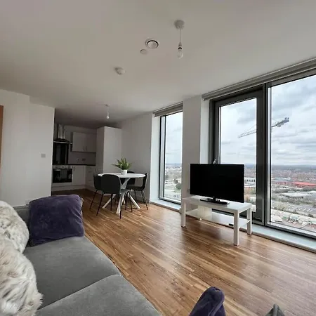 Apartament 19th Floor 2 Bedroom With Stunning Views