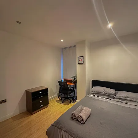 Apartment Entire 2br Flat In City Centre