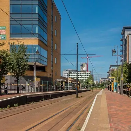 Apartment Entire 2br Flat In City Centre *