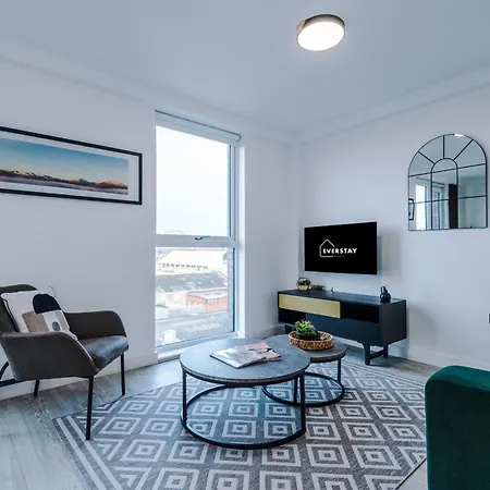 Beautiful 2bed In Cc *