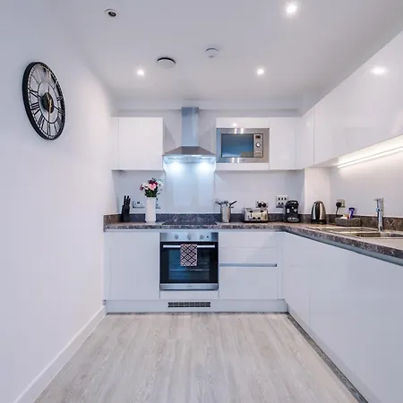 Apartament Captivating Modern 2 Bed Cc