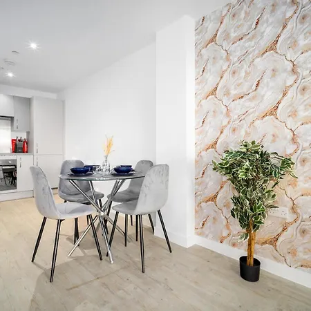 Appartement The Caliber Collection Luxury Centre - Caliber Stays Serviced Homes - Free Wifi Balcony Terrace Waterfront Views *