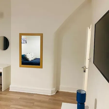 Cozy 3br Urban Oasis In The Hub