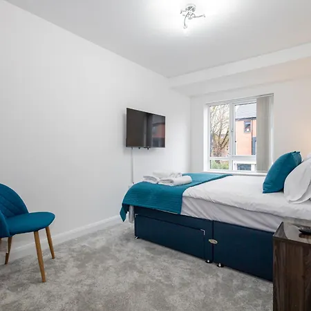 Hotel Modern 2 Bed With Free Parking & Garden