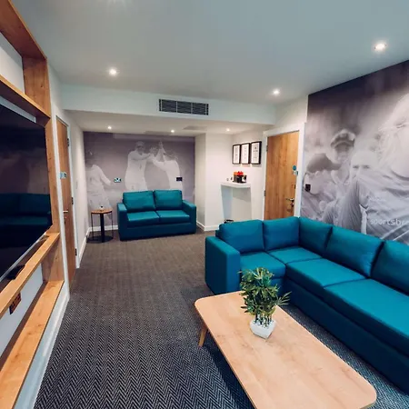 Hilton Garden Emirates Old Trafford Manchester
