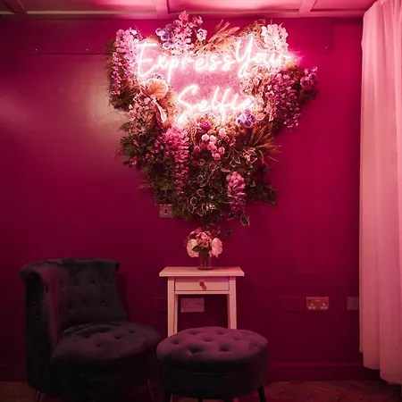 Manchester's Only Themed Slumber Party For 8 With Makeup Apartment Manchester