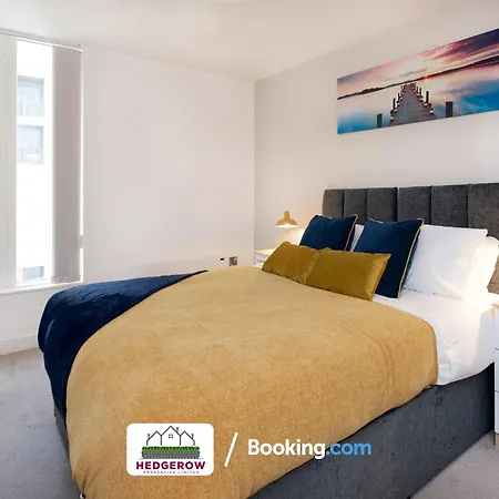 Premium Offers On 3-Night & Weekly Deal On 3-Bedroom Urban Loft By Hedgerow * Manchester