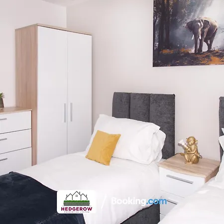 Apartment Premium Offers On 3-Night & Weekly Deal On 3-Bedroom Urban Loft By Hedgerow *