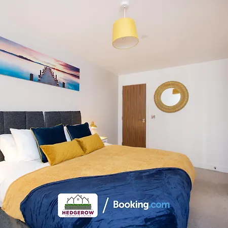 Premium Offers On 3-Night & Weekly Deal On 3-Bedroom Urban Loft By Hedgerow Apartment