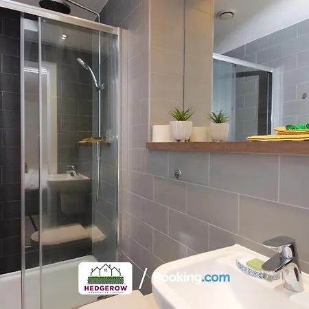 Apartment Premium Offers On 3-Night & Weekly Deal On 3-Bedroom Urban Loft By Hedgerow *