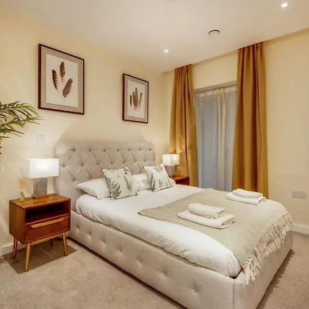 Holiday home Central Luxury 3 Bed Townhouse With Parking Manchester