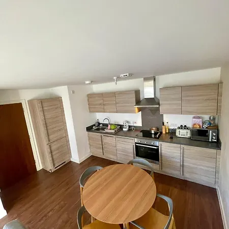 The Riverside מלון *