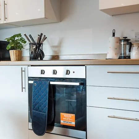 Drillzstays - Ethiad Free Parking Apartment Manchester