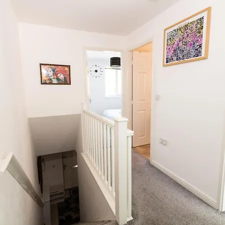 Hébergement de vacances Spacious 3br House With Garden & Free Parking Manchester