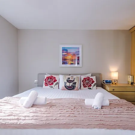 Cravenwood House Casa de Férias *