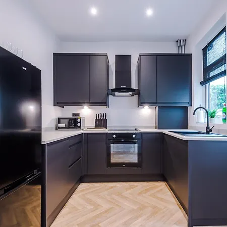 Holiday home 4 Bedroom House Eccles *