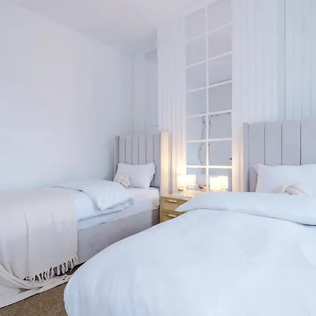 4 Bedroom House Eccles Dom wakacyjny Manchester