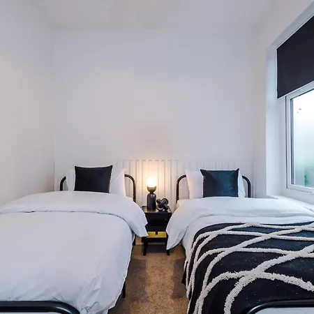 Feriehus 4 Bedroom House Eccles