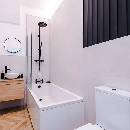 4 Bedroom House Eccles Manchester