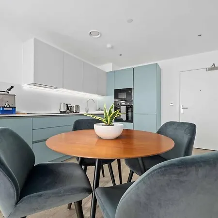 شقة Luxurious Two Bedroom مانشستر