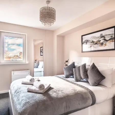Apartment Spacious & Bright 2 Bed In Manchester