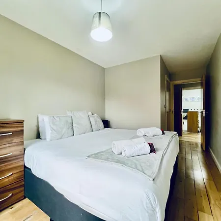 Lovely 4 Bed Manchester