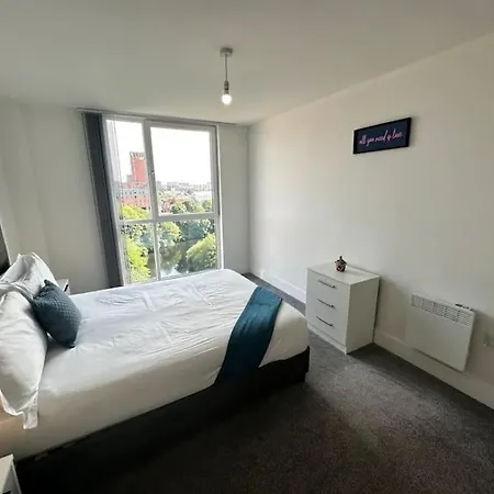 アパート Chic 1 Bed Mcr Ap W/balcony- Sleeps 4 マンチェスター