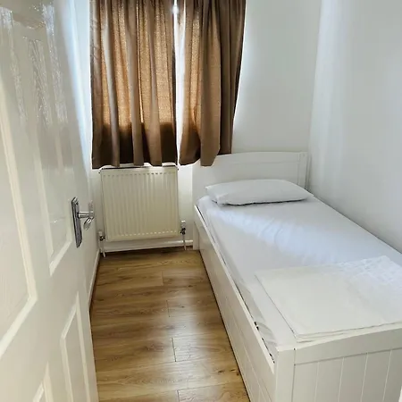 Centre 3 Bedroom Town House Hébergement de vacances *