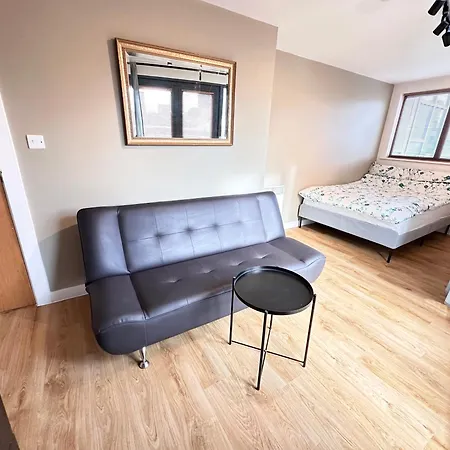 The Works - Two Bed Penthouse 맨체스터