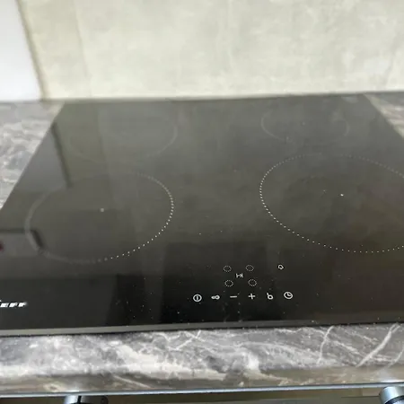 Centre 3 Bedroom Town House Manchester