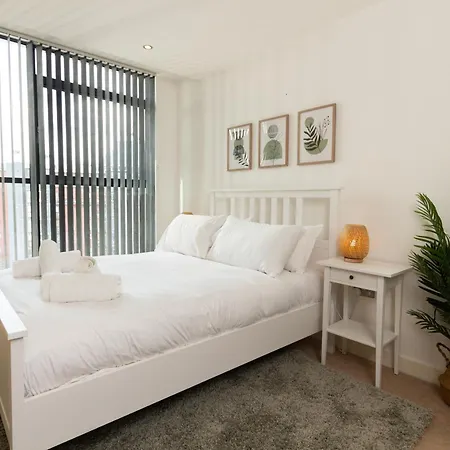 Gem: Cosy 2br With Private Balcony 아파트 맨체스터