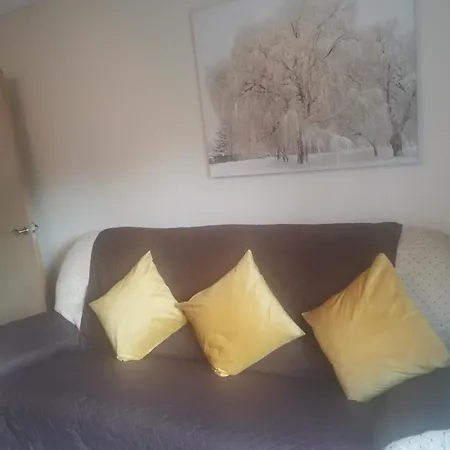 Beautiful 1-bed House In