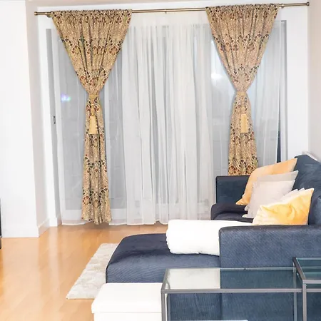 Luxury Apartment+secure Parking Apartment Manchester