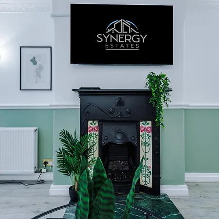 Dom wakacyjny Jade House, - By Synergy Estates Manchester