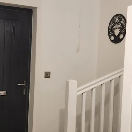 44 Beyers Close Manchester