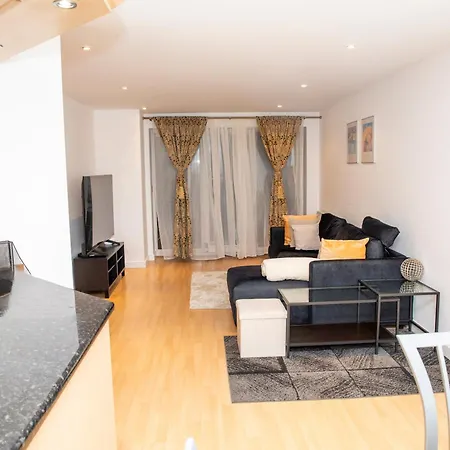 Luxury Apartment+secure Parking Manchester