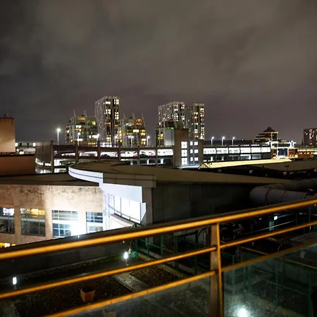 Luxury Apartment+secure Parking Apartment *
