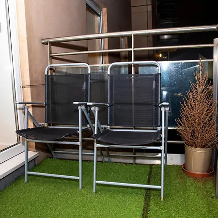 Luxury Apartment+secure Parking Apartment