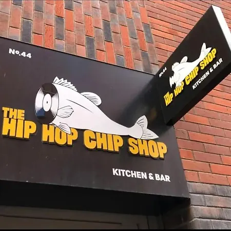 Centre - Luxe 2bed Palazzo Apartment *