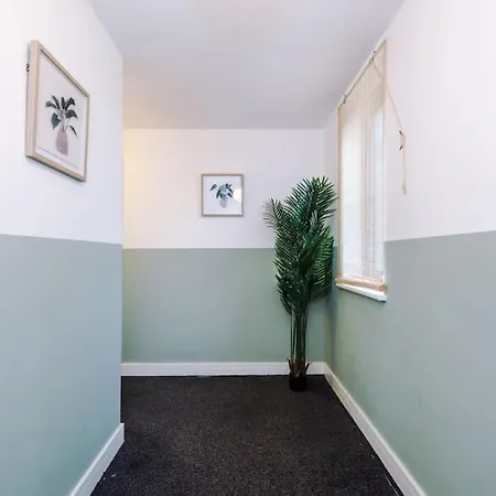Apartmán Cozy 1 Bedroom Apartment, Prime Location , Free Parking