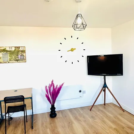 Albert Apartment *