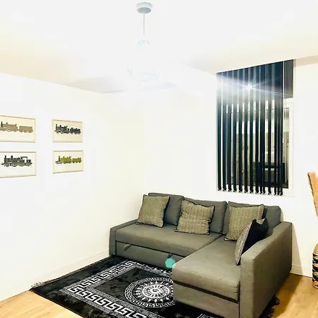 Albert Apartment *