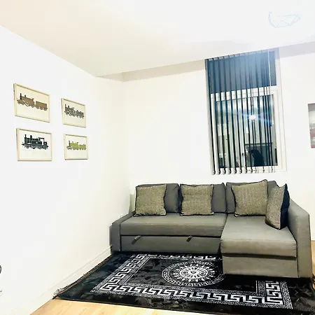 Albert Apartment *
