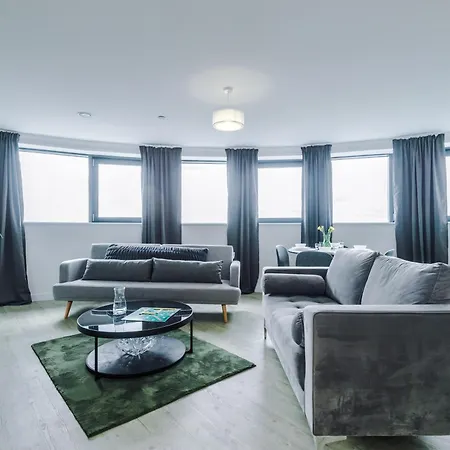 Appartement Stylish Apartment, Sleeps 6, Pool Table, Smart Tvs, Parking Available *