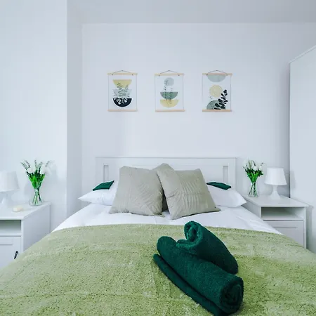 Appartement Stylish Apartment, Sleeps 6, Pool Table, Smart Tvs, Parking Available Manchester