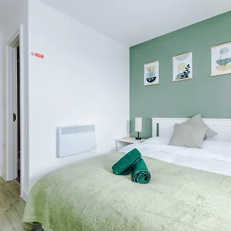 Appartement Stylish Apartment, Sleeps 6, Pool Table, Smart Tvs, Parking Available Manchester