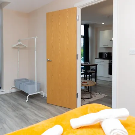 Stylish Living: 1br Apt Near Mcr Central * مانشستر