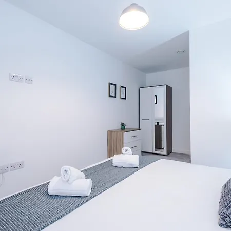 Hilltop Serviced Apartments- Northern Quarter *