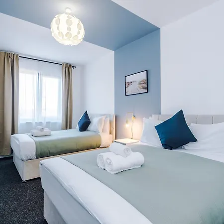 Apartament Elm , Collection Of Available Near Media , Free Parking Manchester