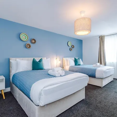 Elm , Collection Of Available Near Media , Free Parking Apartament Manchester